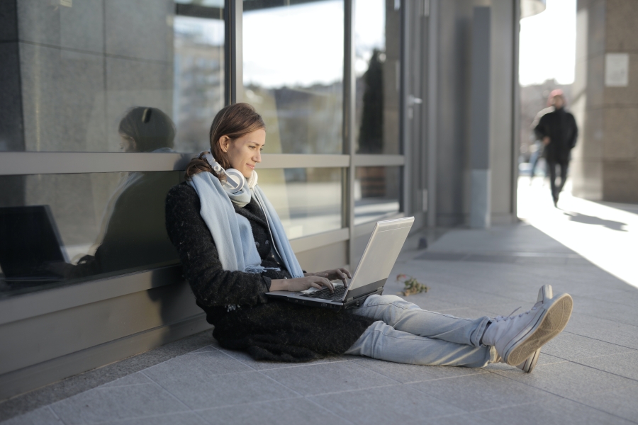 Earn Your First Income Stream With Freelancing: How you can earn money from freelancing