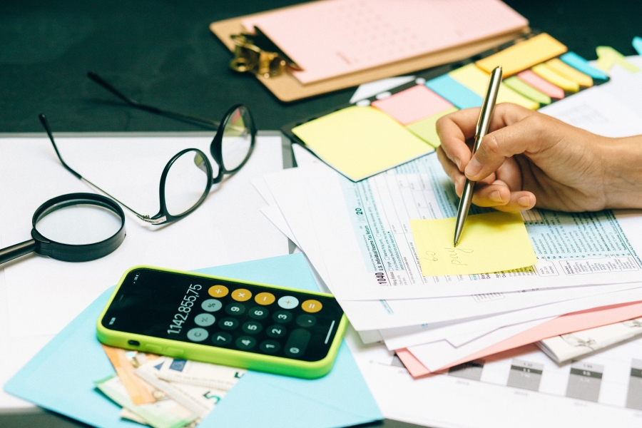 The 3 Questions You Must Ask When Investing: A Personal Finance Career Advice 
