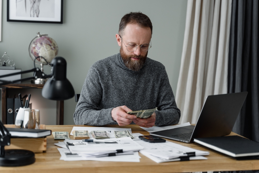 Retail Investors Demonstrate the Best Trading Strategies